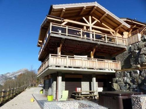 Chalet Appartement La Belette met buiten-whirlpool - 8 personen Europa Châtel