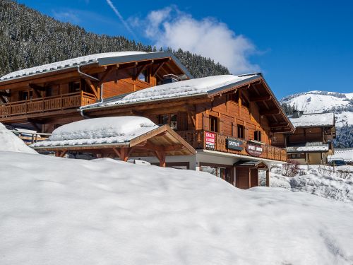 Chalet Chalet Bruno met buiten-whirlpool - 16 personen Europa Châtel