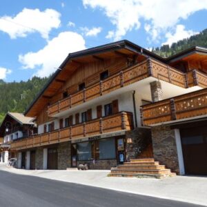 Chalet Chalet-appartement l'Ours met buiten-whirlpool - 10 personen Europa Châtel